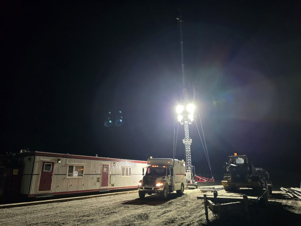 4 - 110’ Mobile Communication Tower with Generator and Lights110'